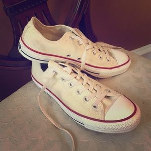 New Converses size 9